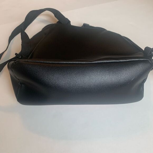 Bioworld Disney Mickey Mouse Kids Backpack - Picture 5 of 6